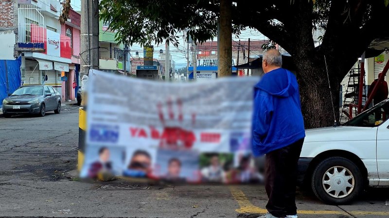 Amaneciendo colocan al menos 8 “narcolonas” en Zamora y Jacona