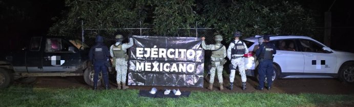 ⚠️ Seguridad ⚠️ Aseguran dos camionetas con las siglas del CJNG y dr0ga en Uruapan