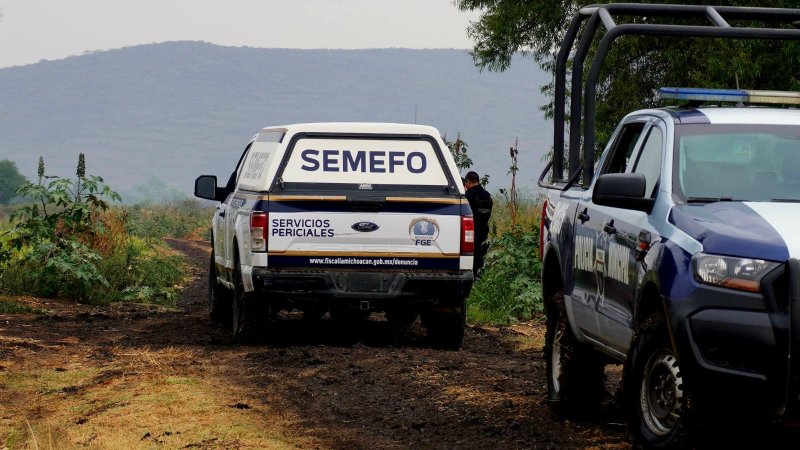 Hallan cadáver envuelto en plásticos, en canal de riego de “El Platanal”