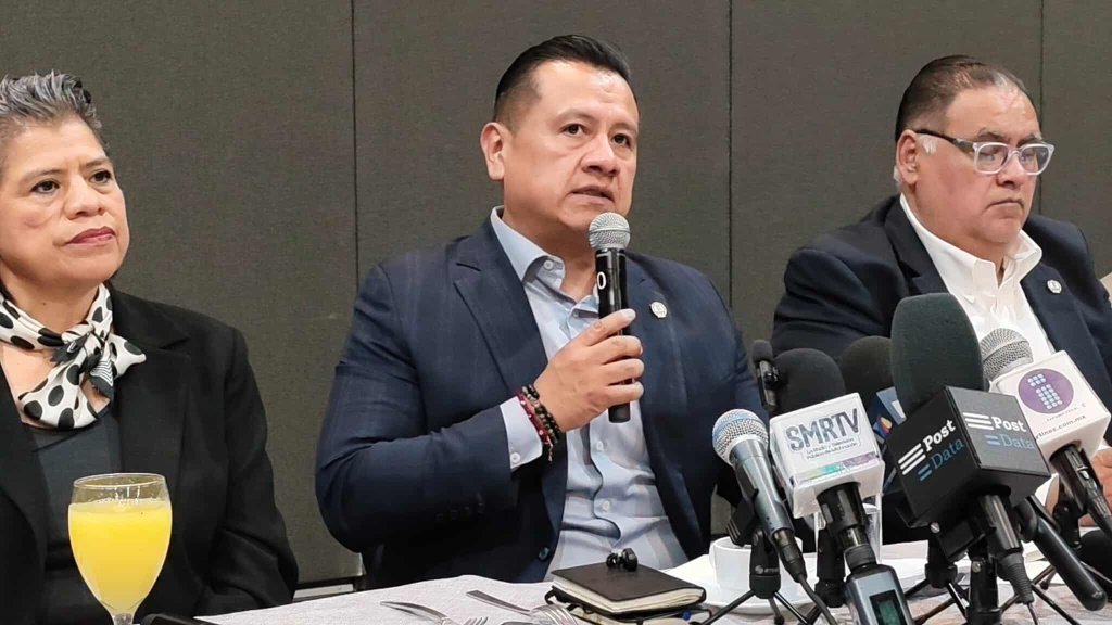 Fiscalía de Michoacán apuesta por nuevas tecnologías; Marina revisa plataformas de investigación