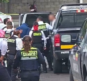 Tras discusión empist0lado b4lea a su rival en estacionamiento de Aurrera Torreón Nuevo