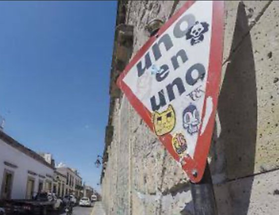 Programa Vial Uno y Uno ha sido exitoso pero no debe aplicarse en vialidades primarias, reglamento indica que si se viola hay una multa de 3 mil 900 pesos