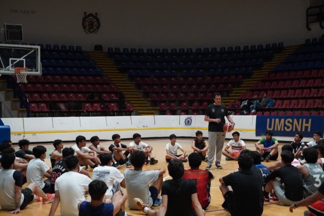 Cerca de mil alumnos asistieron a las visorías de la UMSNH