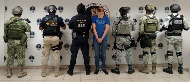 FGE formula imputación en contra del ex secretario del Ayuntamiento de Jiquilpan por cohecho y rebelión