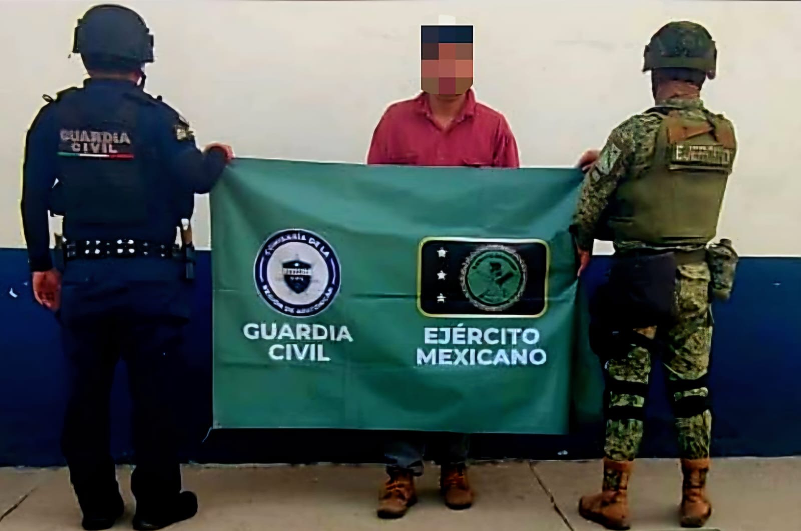 SSP y Defensa detienen a venezolano con fusil de as4lto y dr0ga en Apatzingán