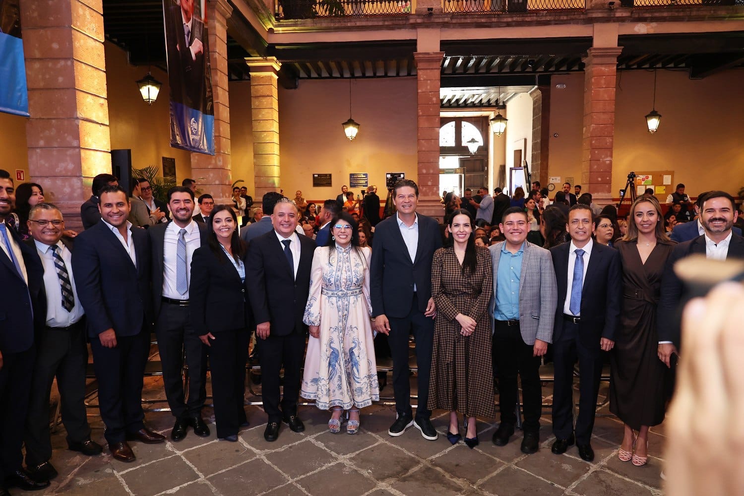 Alfonso Martínez reconoce labor legislativa del PAN Michoacán