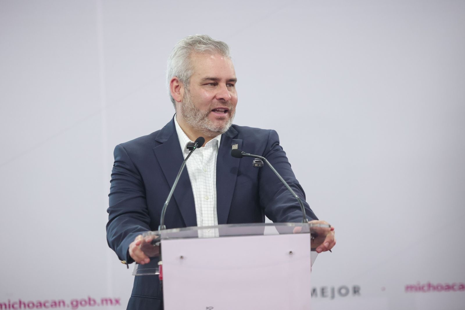 Avanzan en tiempo y forma las obras que realiza el Gobierno estatal en Uruapan: Bedolla