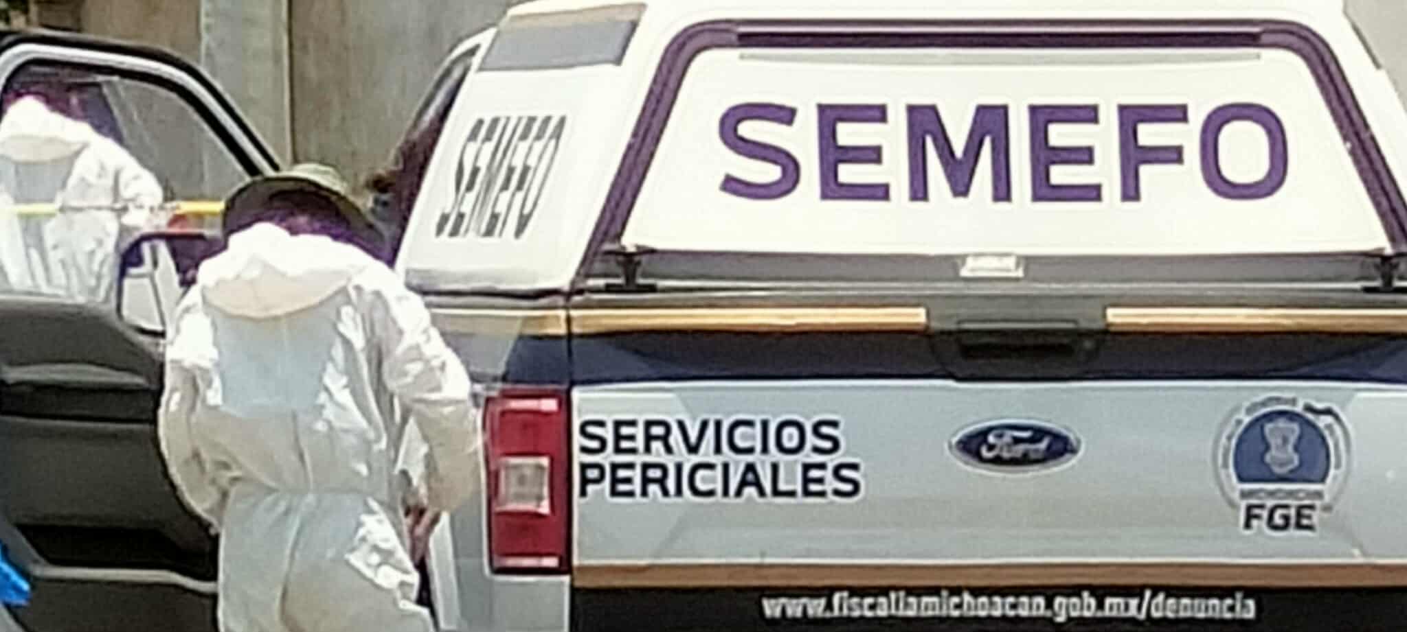 Adulto mayor mu3re en el área de albercas de la Unidad Deportiva Morelos Indeco, en Morelia 