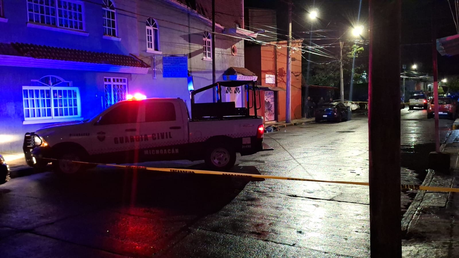 De cinco b4laz0s mat4n a un hombre en el Infonavit Constituyentes de Uruapan