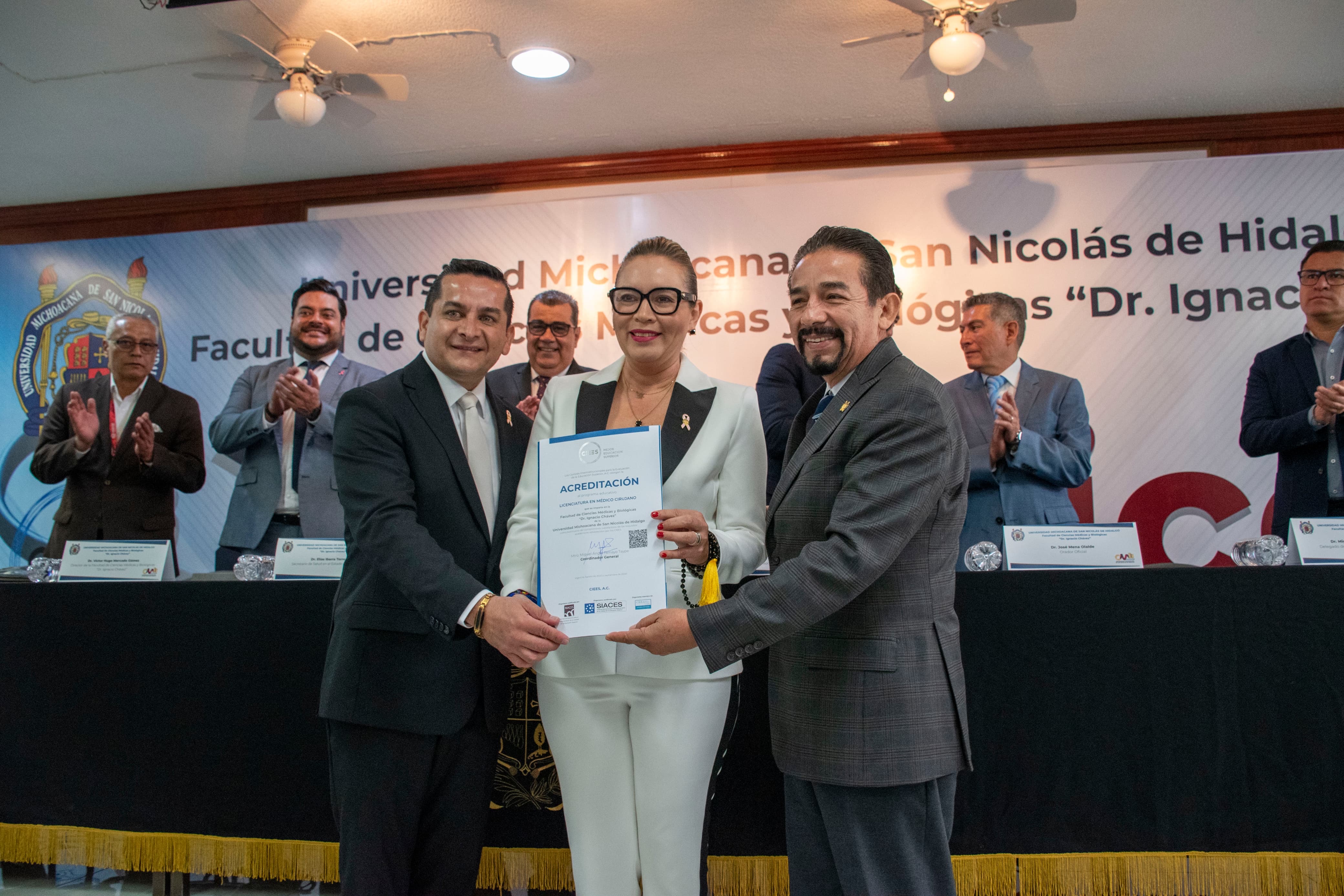 La Medicina es una forma de humanismo en acción, una expresión viva del espíritu nicolaita: Yarabí Ávila 