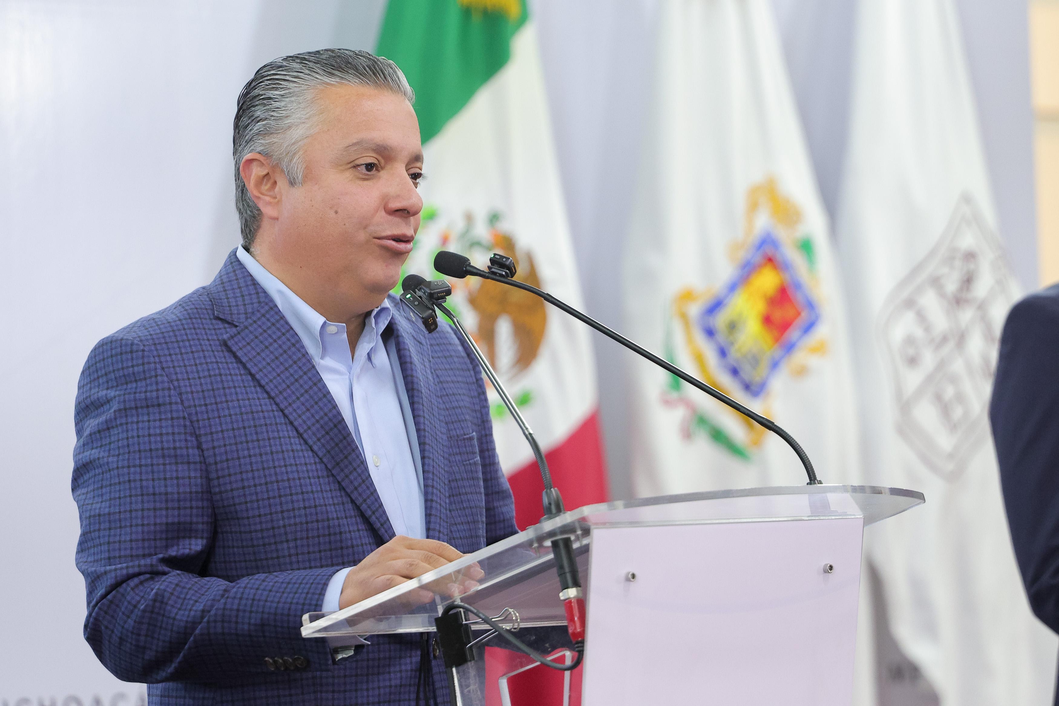 Condonación de multas y recargos en refrendos, placas anteriores y renovación de licencias: Luis Navarro