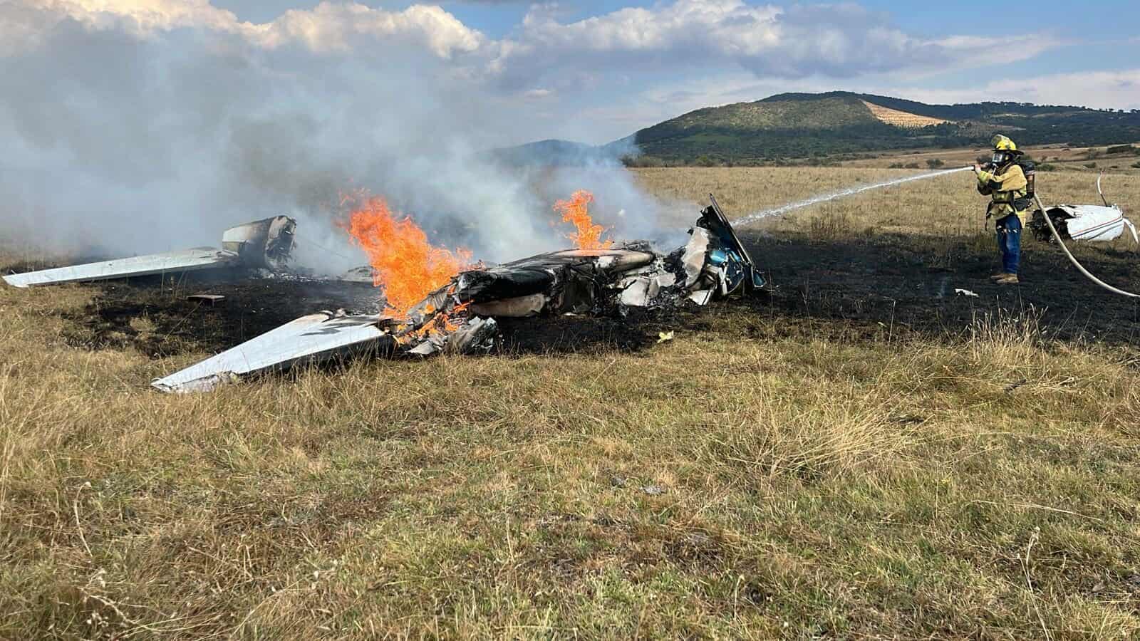 Se desploma avioneta en Purépero; hay 5 personas heridas