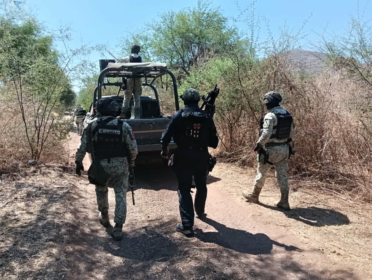 Militares repelen agresión en la Apatzingán-Aguililla