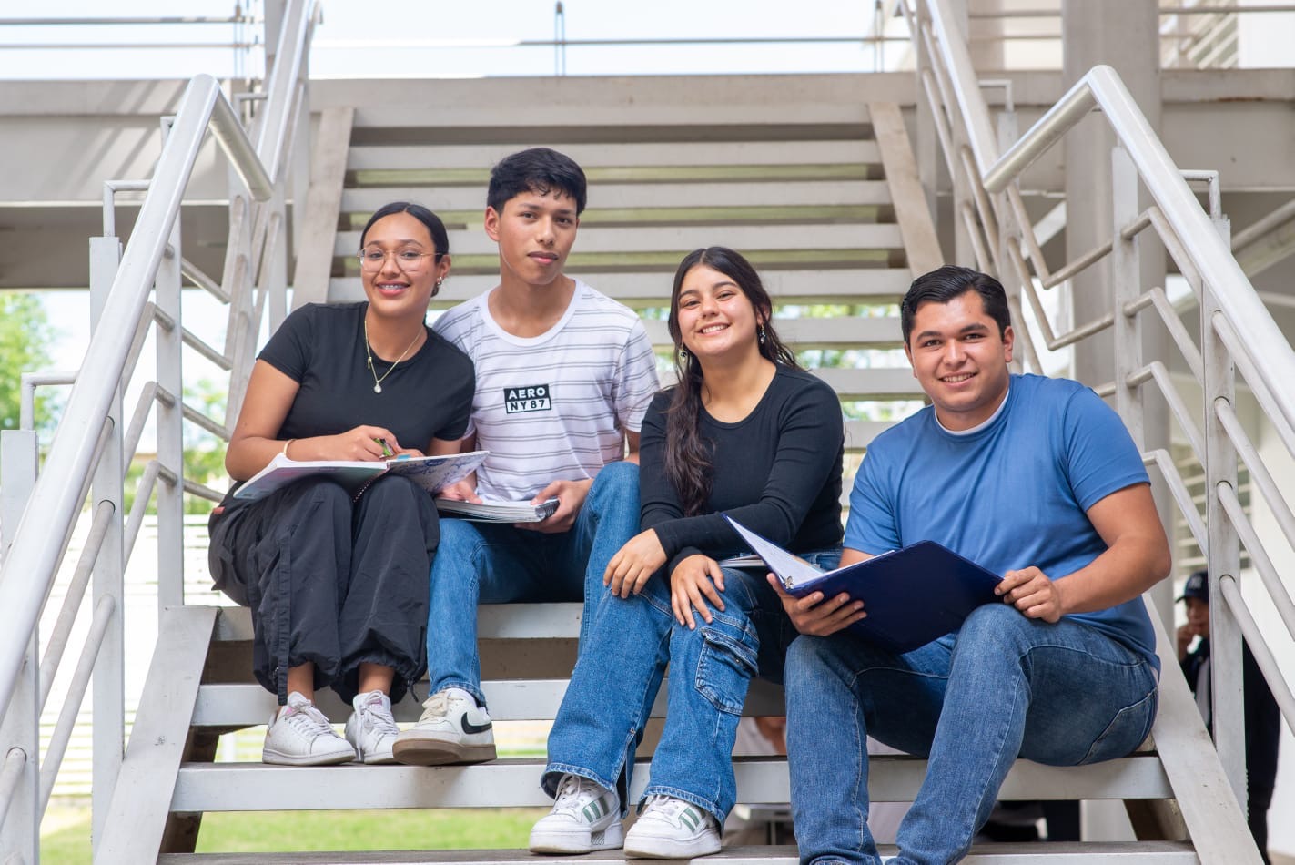 UMSNH lanza convocatoria para “Sumar y multiplicar por Michoacán” con servicio social 