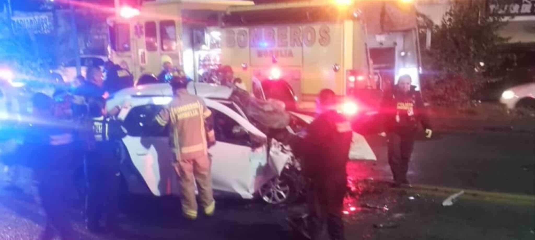 Choque entre 2 vehículos deja 3 heridos en la Av. Madero Poniente de Morelia 