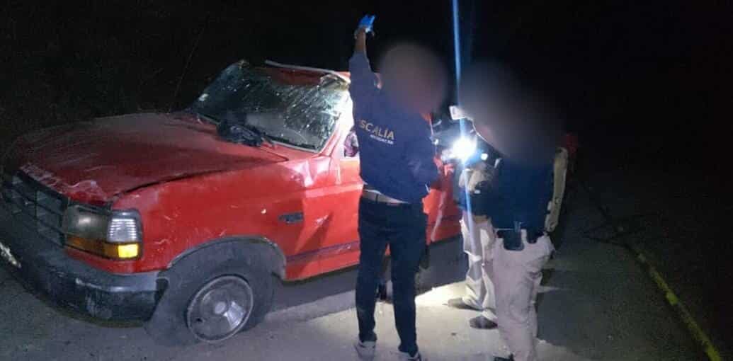 Volcadura de camioneta deja un adulto mayor muerto en la región de Madero 