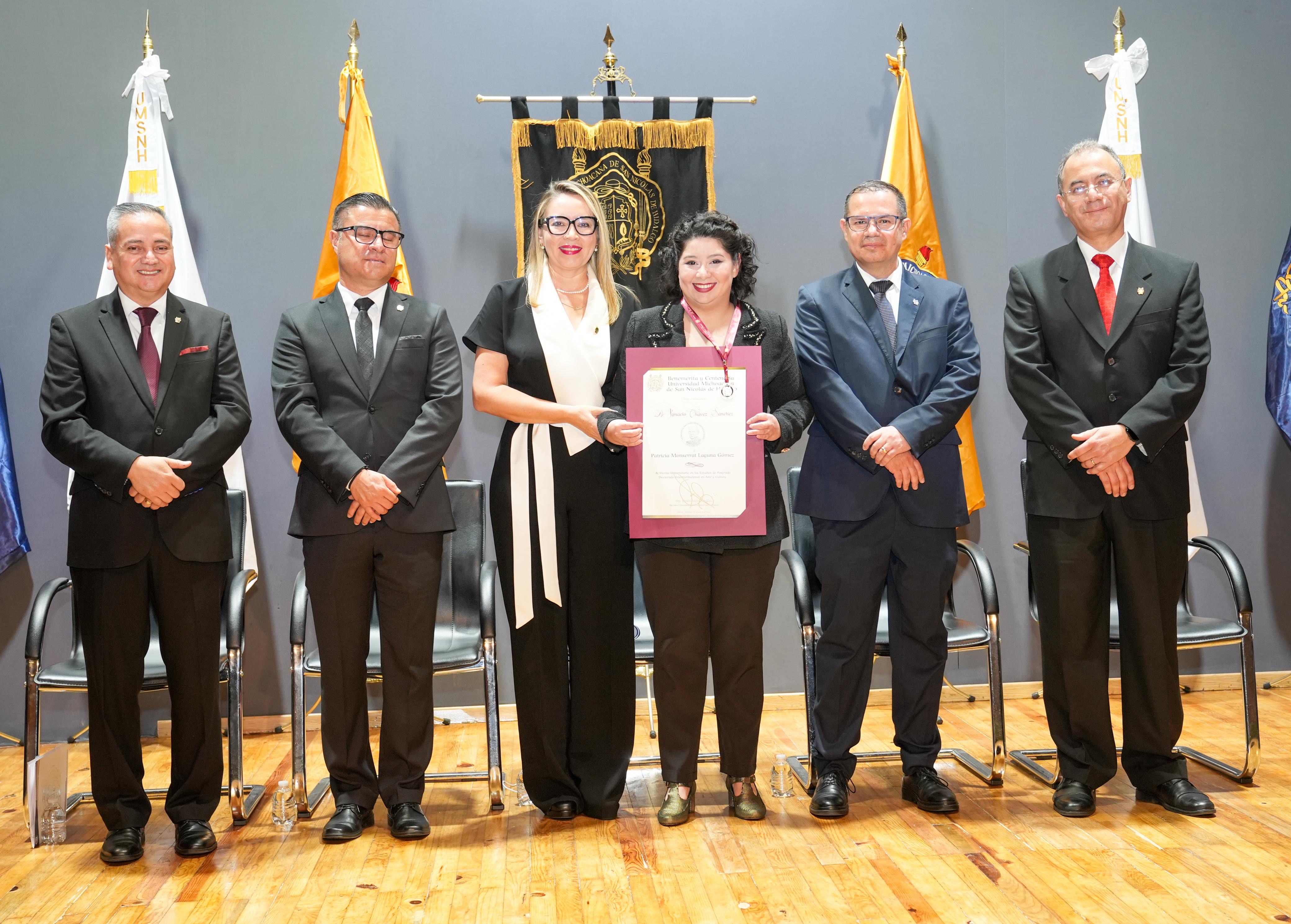 Yarabí Ávila entrega la Medalla “Dr. Ignacio Chávez Sánchez”; insta a nicolaitas a generar conocimiento en beneficio de las comunidades