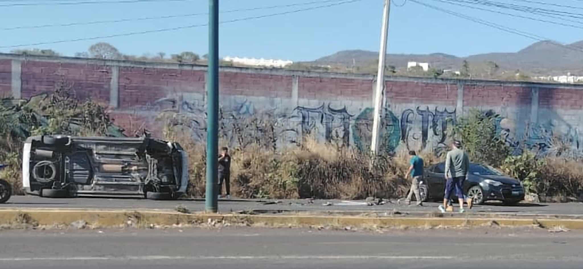 Se registra choque volcadura afuera de El Relicario, al poniente de Morelia 