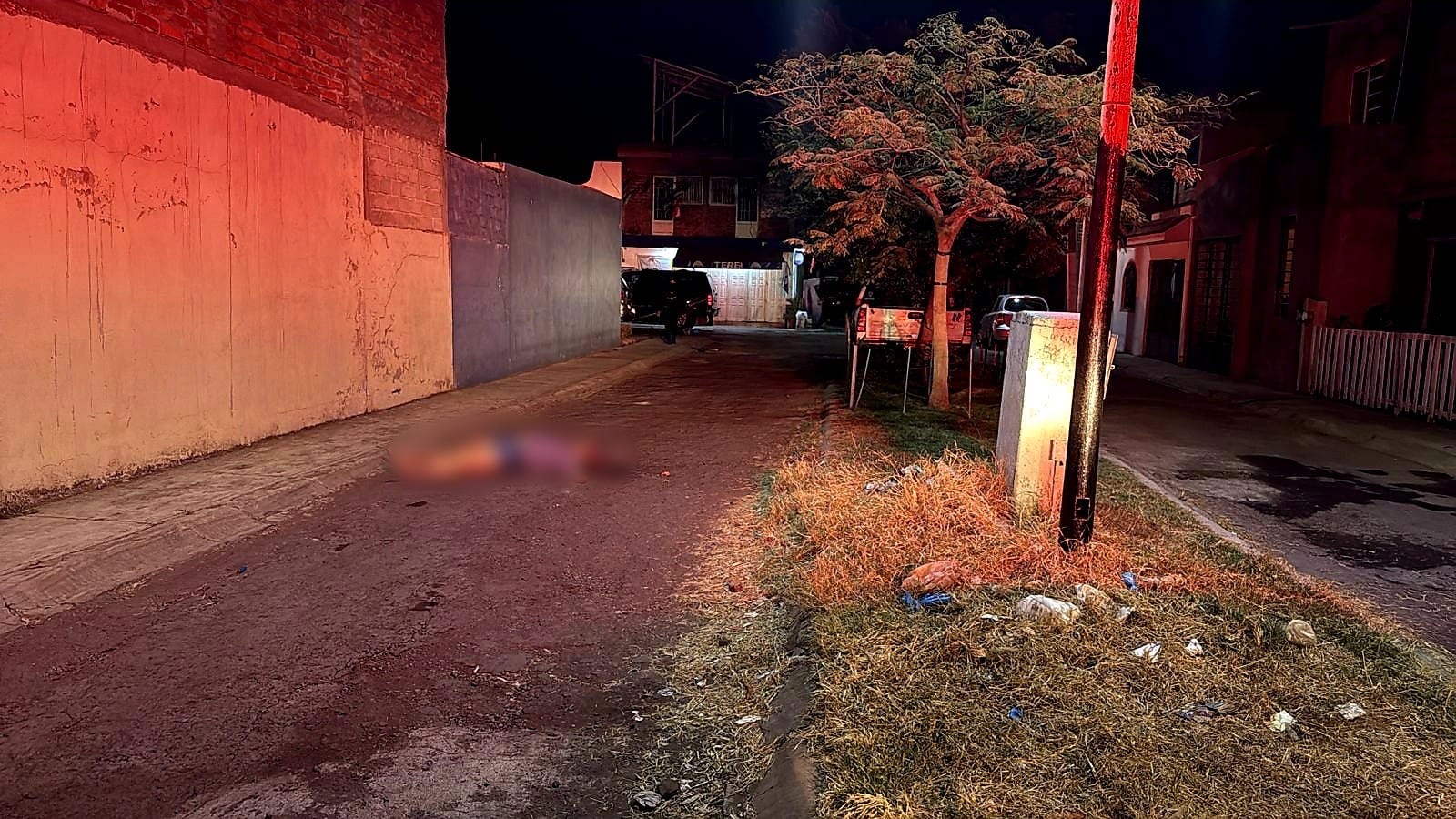 Una adolescente asesinada y un joven calcinado, saldo de ataque armado en Zamora